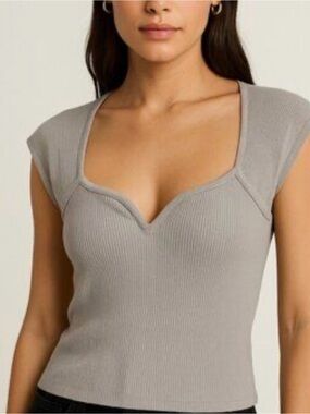 House of Harlow 1960 Ribbed Sweetheart Neck Knit Top Taupe Medium